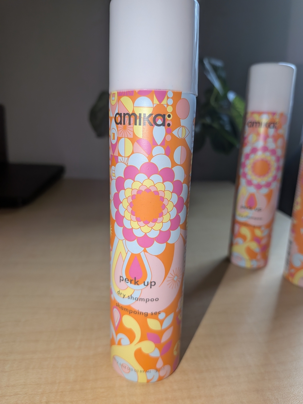 NEW Amika Perk Up Dry Shampoo Travel Mini Size 1.5 oz - 3 Pack Bundle - Picture 2 of 2